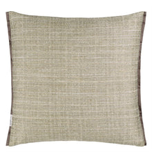 Indlæs billede til gallerivisning Manipur Oyster Velvet Cushion, af Designers Guild
