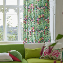 Indlæs billede til gallerivisning Designers Guild Isabella Embroidered Fuchsia Cushion On Couch