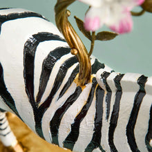 Indlæs billede til gallerivisning Zebra Candle Holder