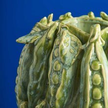Indlæs billede til gallerivisning The Pea Pod Vase, Green
