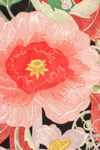 Load image into Gallery viewer, Timorous Beasties Berkeley Bloom Art Rug Detail