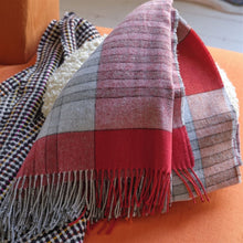 Indlæs billede til gallerivisning Designers Guild Bankura Pimento Throw