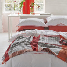 Indlæs billede til gallerivisning Designers Guild Bankura Pimento Throw