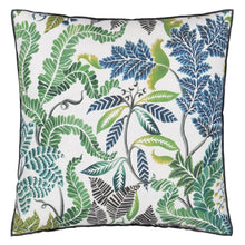 Indlæs billede til gallerivisning Designers Guild Brocart Décoratif Linen Fuchsia Cushion reverse