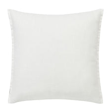 Indlæs billede til gallerivisning White pillow on a white background