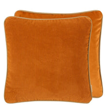 Indlæs billede til gallerivisning Designers Guild Corda Sienna Corduroy Cushion