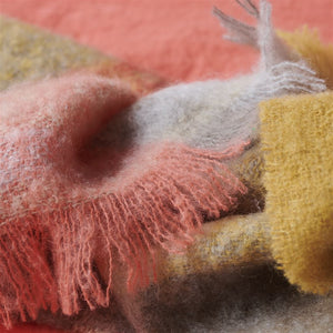 Designers_Guild_Fontaine_Sepia_Mohair_Throw_Fringe_Detail
