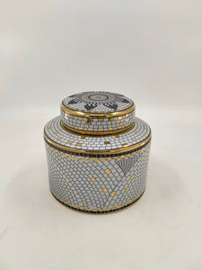 Dubai White & Gold Ceramic Patterned Ginger Jar, with Lid, 20 cm high