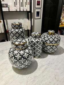 Black & White Tanger Patterned Jar, ø14 x h27 cm