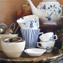 Indlæs billede til gallerivisning Blue and White tableware mix and match