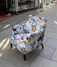 Indlæs billede til gallerivisning Designers Guild Paris Chair with Christian Lacroix Butterfly Parade Fabric