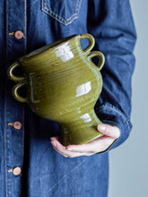 Indlæs billede til gallerivisning Raia_Green_Stoneware_Flowerpot_in_Arms