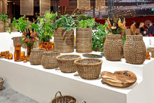 Indlæs billede til gallerivisning Open Weave Seagrass Basket